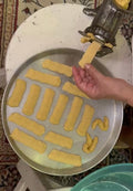 Baskot Nashader: Family tin